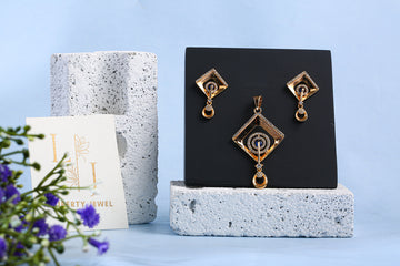 Geometric Glam Pendant Set