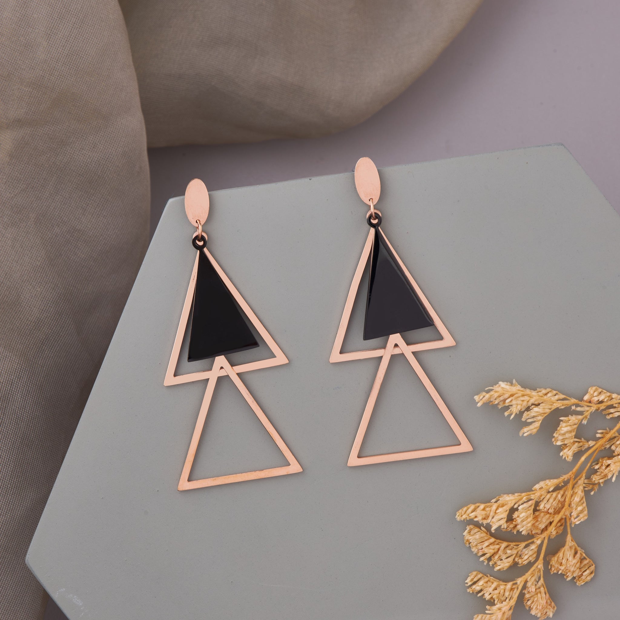 BIG TRIANGLE EARING